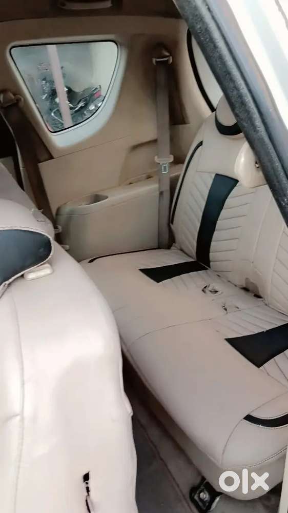 Maruti Suzuki Ertiga 2013/december 2013