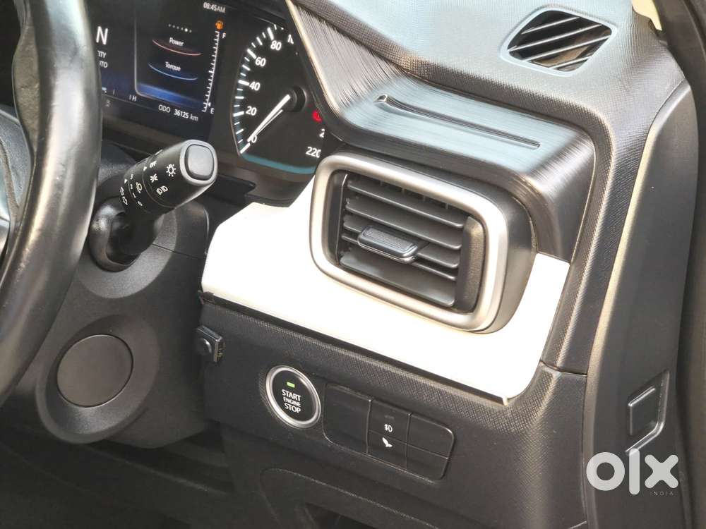 Tata Punch 1.2 Revotron Creative Ira Pack Amt Dual Tone, 2022, Petro..