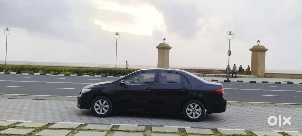 Toyota Corolla Altis 2012