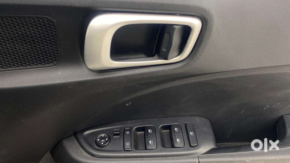 Hyundai Venue S Turbo Dct, 2019, Petrol