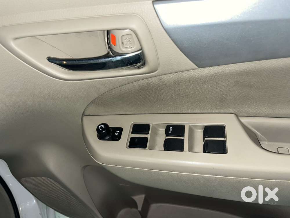 Maruti Suzuki Ertiga Vxi Shvs, 2017, Petrol
