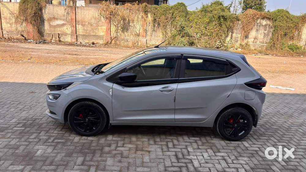 Tata Altroz 2020 Pure Grey Petrol Well Maintained