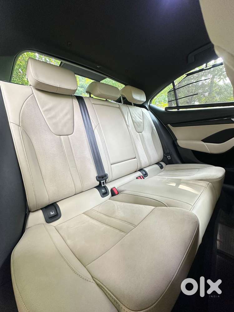 Skoda Octavia 2.0 Style Tsi At, 2022, Petrol