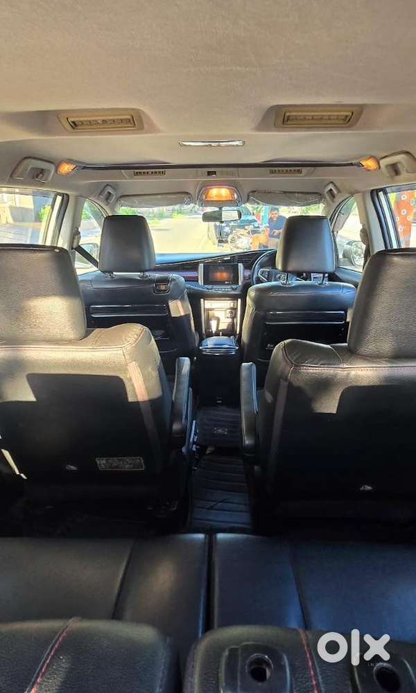 Toyota Innova Crysta 2017