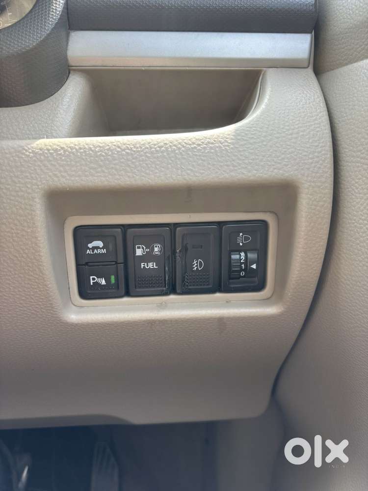 Maruti Suzuki Ertiga 1.4 Vxi Cng Anniversary Edition, 2016, Cng & Hy..