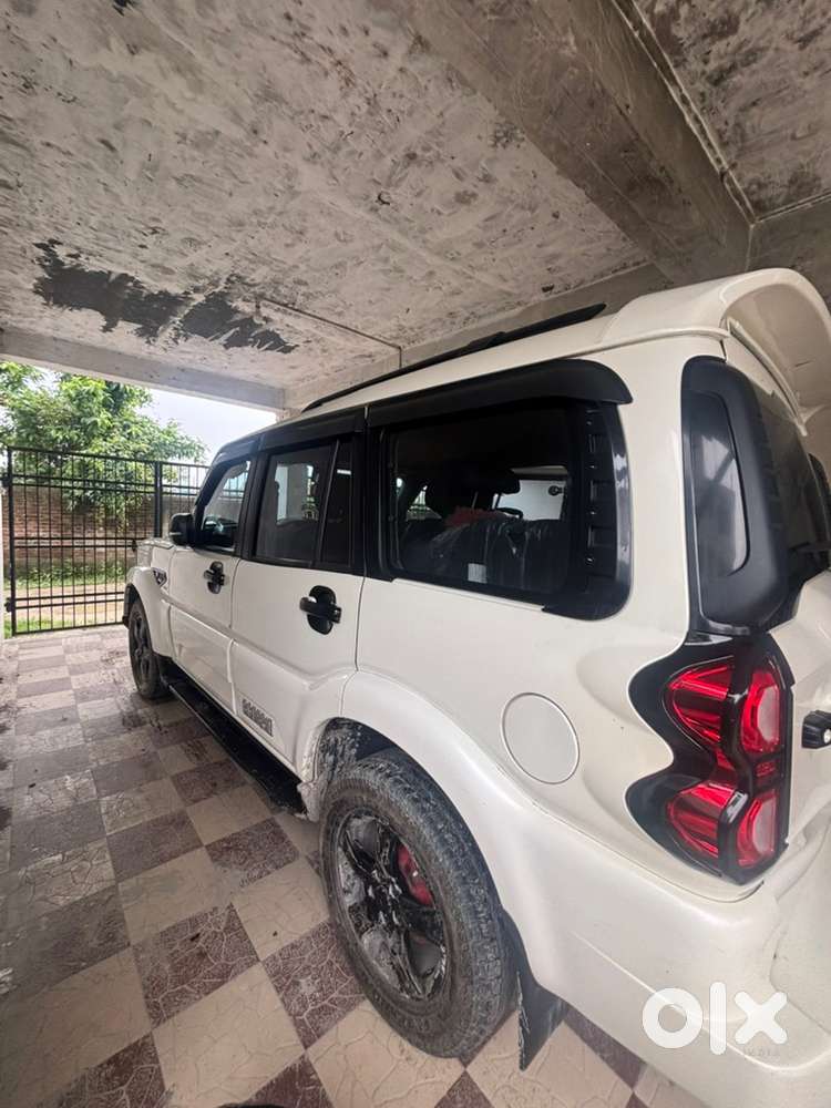 Mahindra Scorpio Diesel Manual 2021