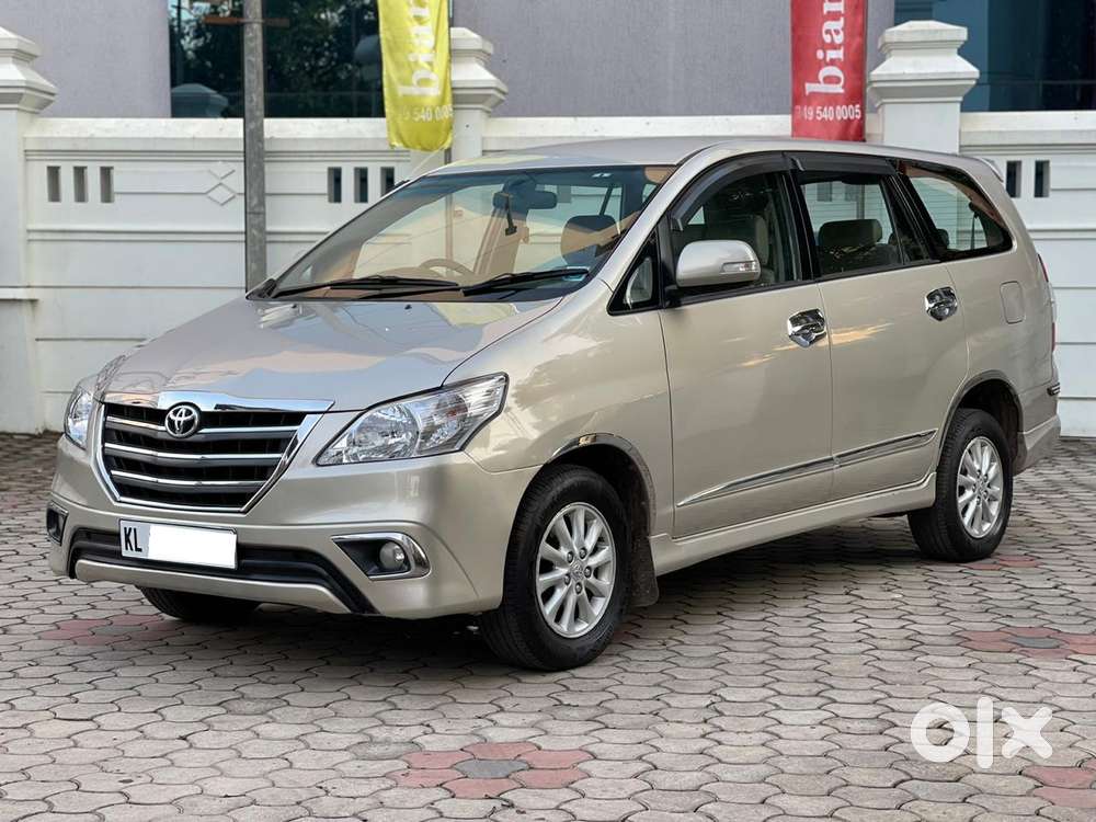 Toyota Innova 2.5 V 8 Str, 2013, Diesel