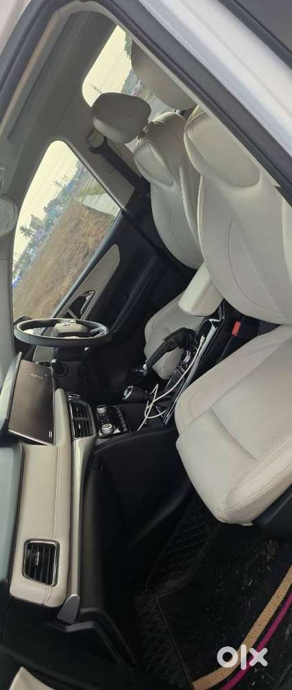 Mahindra Xuv700 2.2 Ax 7 Diesel Mt Luxury Pack Str, 2024, Diesel