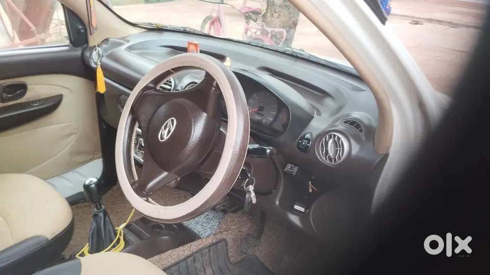 न्यू टायर न्यू बीमा सीएनजी चालू एसी चालू म्यूजिक चालू न्यू बैट्री