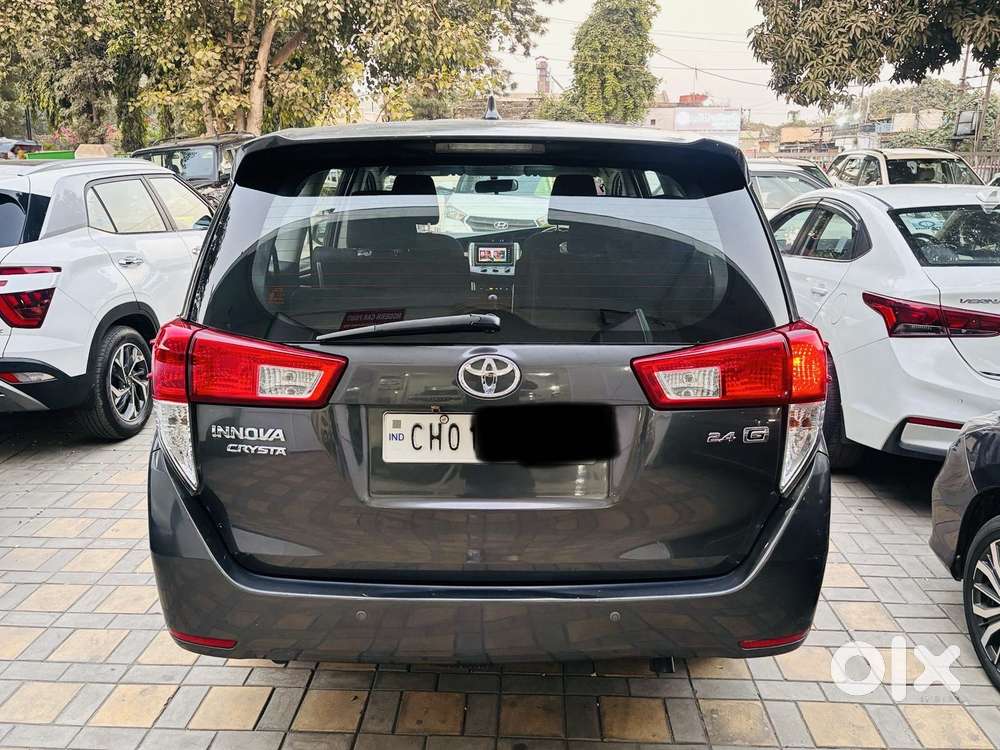 Toyota Innova Crysta 2.4 G Mt 7 Str, 2018, Diesel