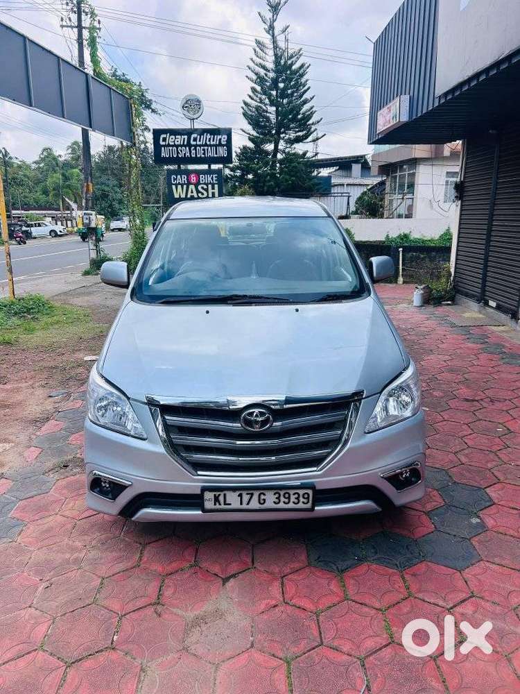 Toyota Innova 2.5 Gx 8 Seater Limited Edition, 2010, Diesel