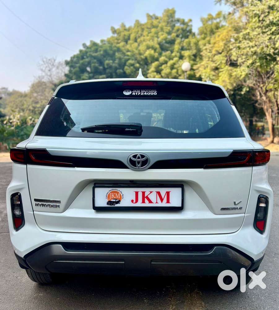 Toyota Urban Cruiser Hyryder 1.5 V Neo Drive At, 2024, Petrol