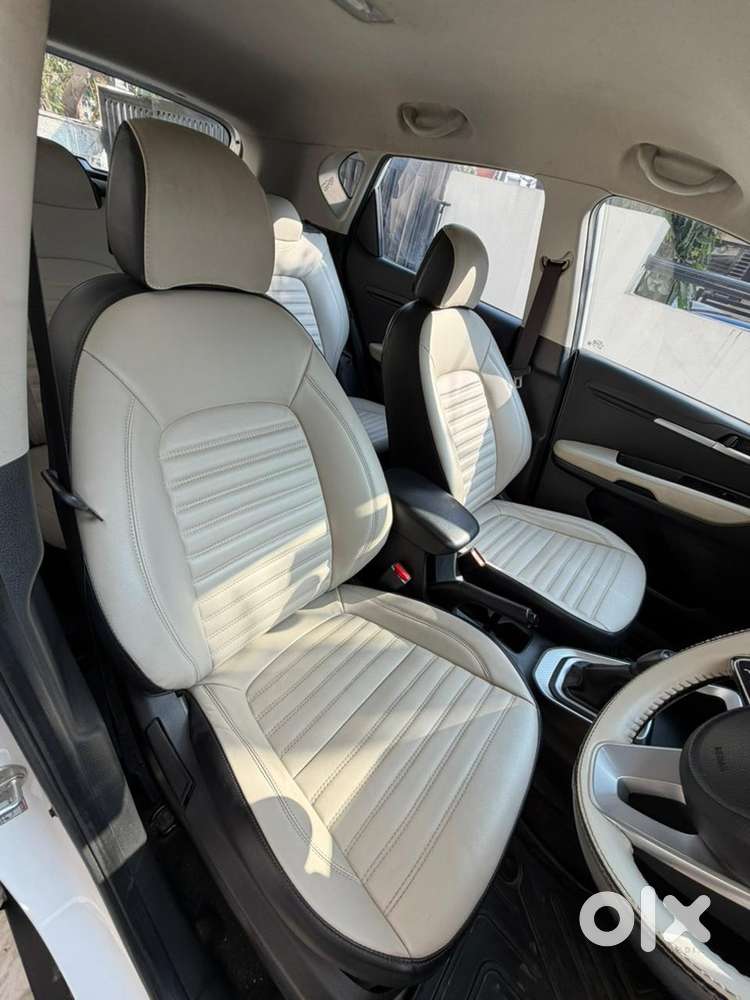 Kia Sonet Manual Petrol 2023