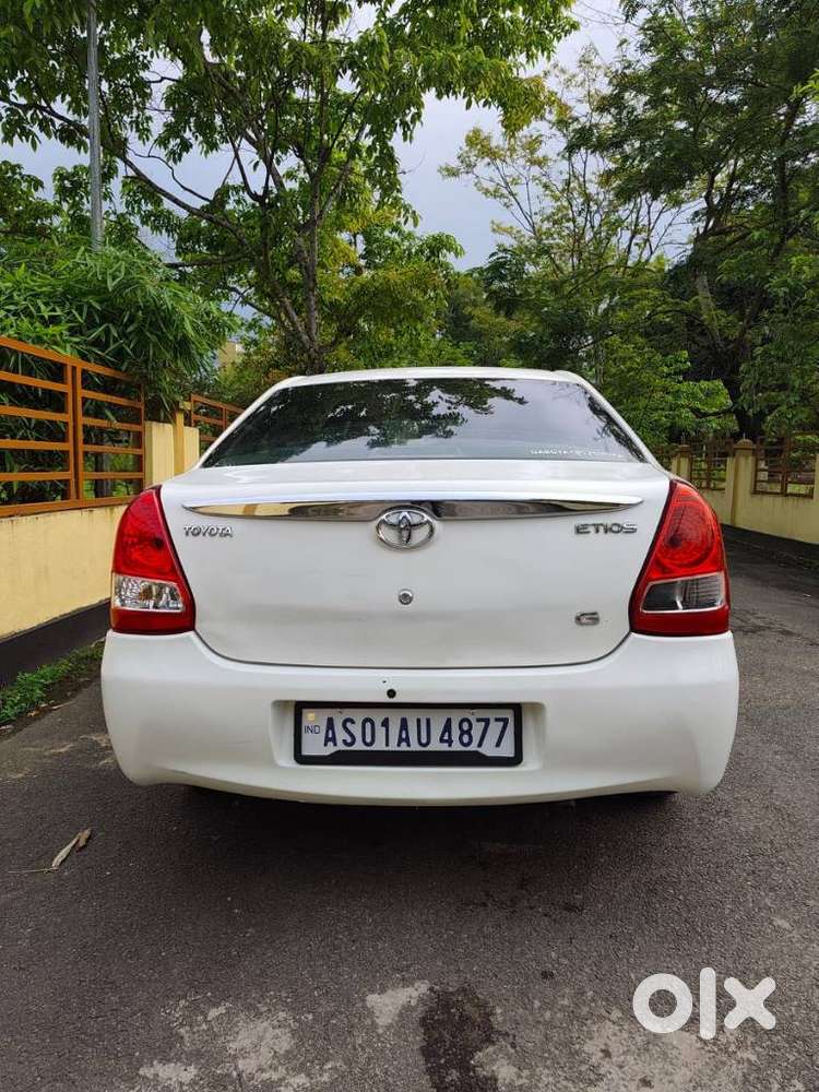 Toyota Etios 2010-2012 J, 2011, Petrol