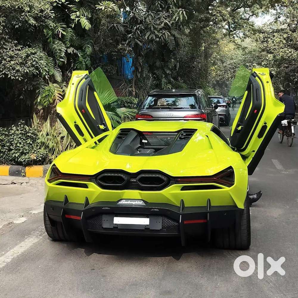 Lamborghini Revuelto Standard, 2026, Petrol
