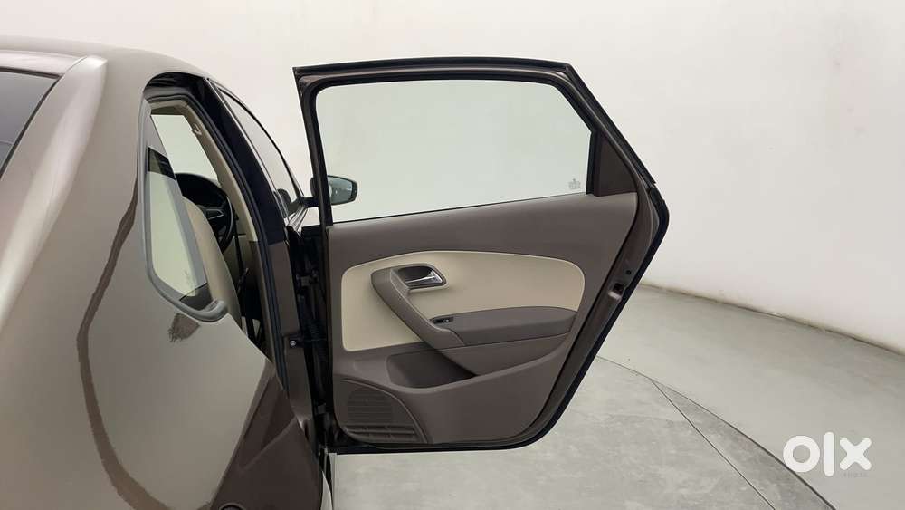 Skoda Rapid [2016-2020] 1.5 Style Plus Tdi At, 2016, Diesel