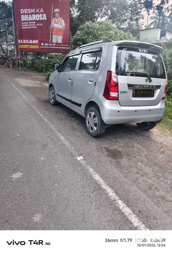 Maruti Suzuki Wagon R Vxi, 2017, Petrol