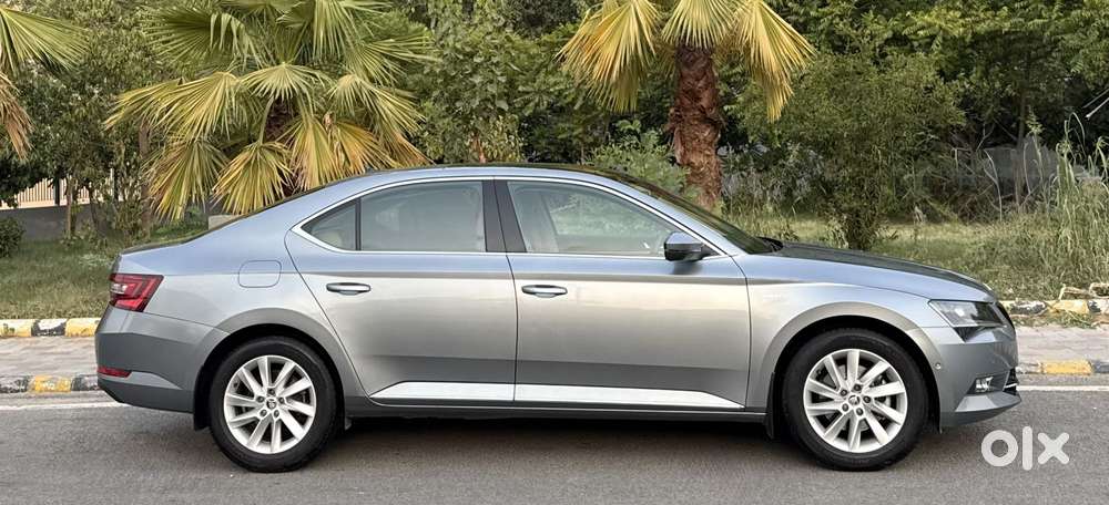 Skoda Superb L&k 1.8 Tsi At, 2019, Petrol