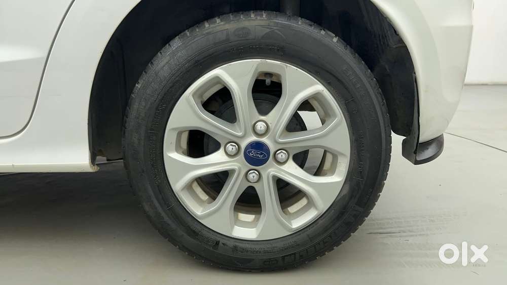 Ford Figo Petrol Titanium, 2016, Petrol