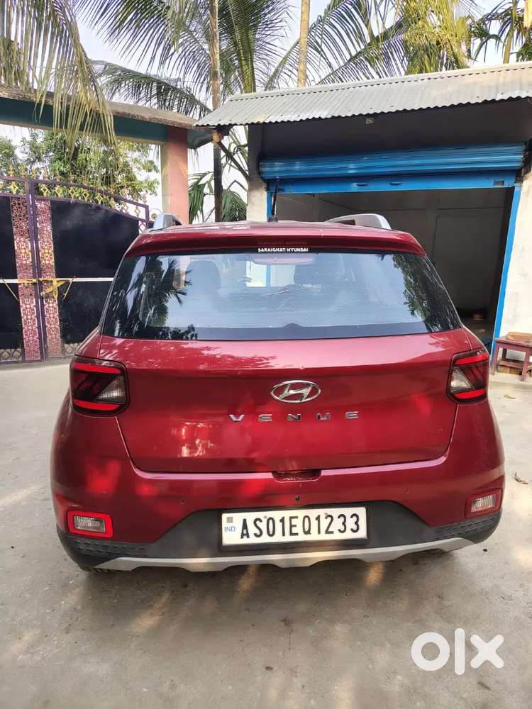 Hyundai New Venue 2021 Petrol 50000 Km Driven