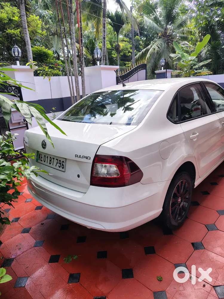Skoda Rapid Tsi Active 2015