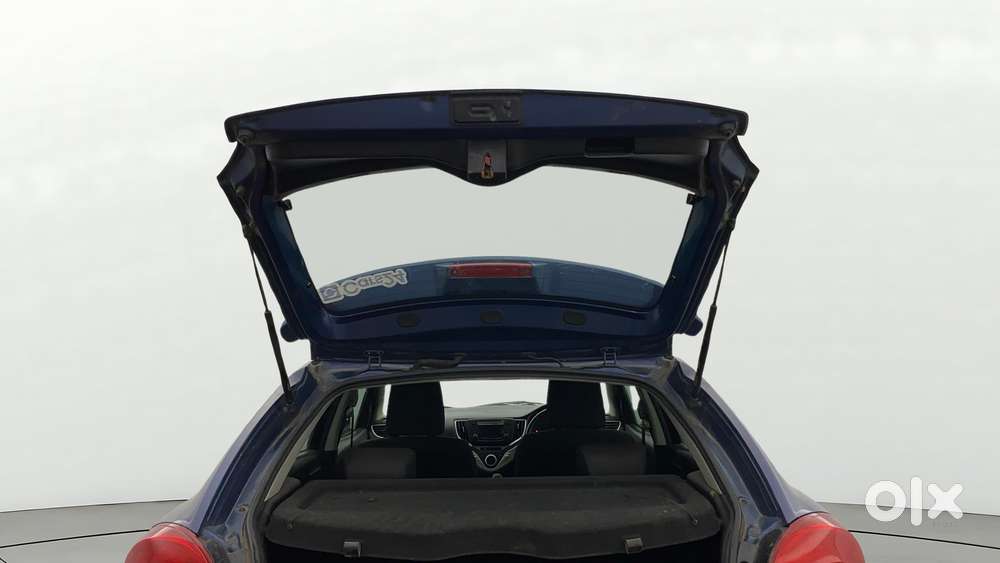 Maruti Suzuki Baleno 1.2 Cvt Zeta, 2017, Petrol