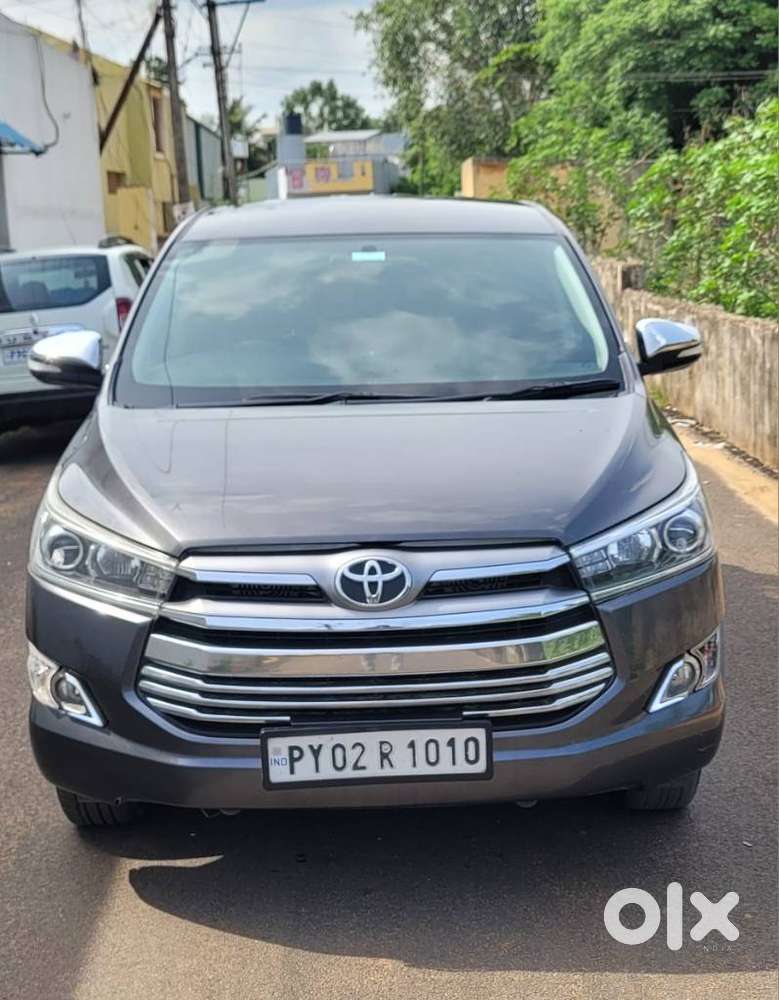 Toyota Innova Crysta 2.4 V 8 Str, 2017, Diesel