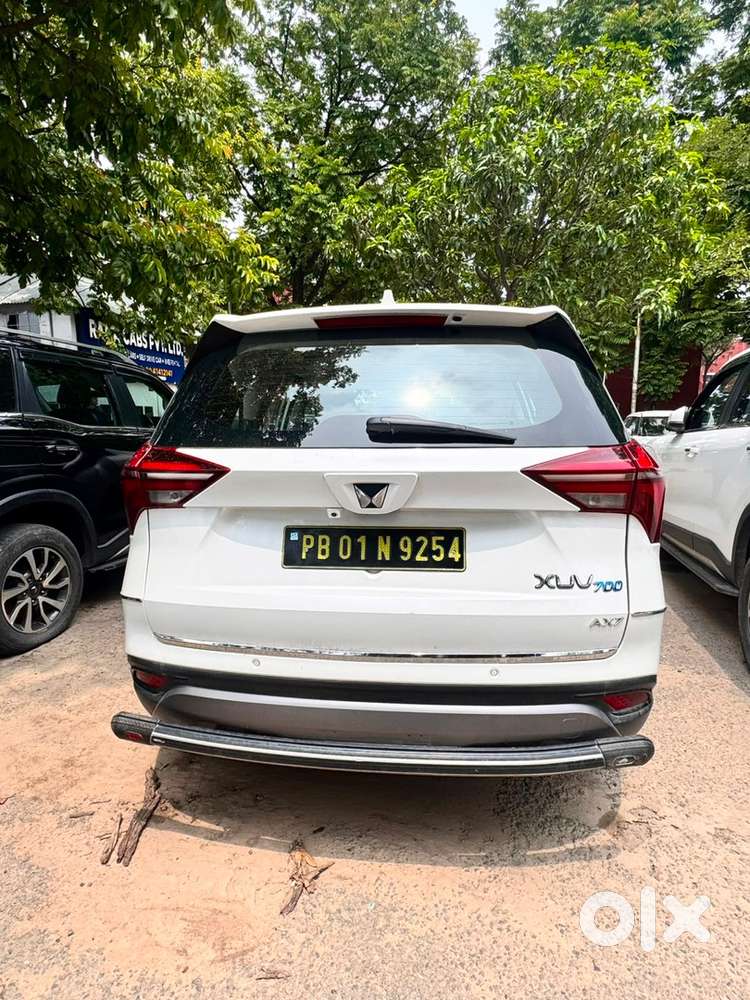 Mahindra Xuv700 Ax7 Dsl At 7 Seater