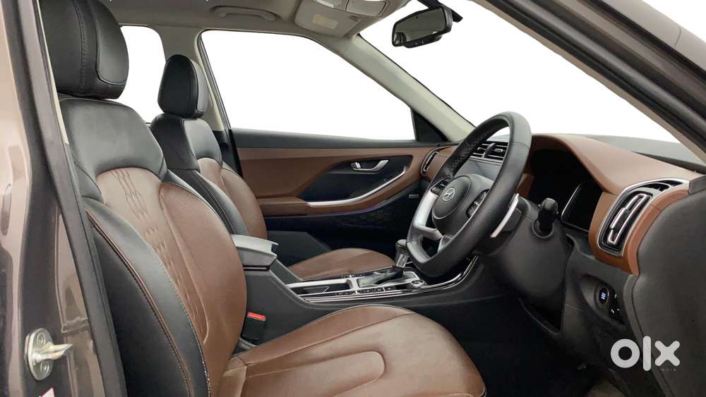 Hyundai Alcazar 2.0 Signature (o) Petrol At 6 Str, 2022, Petrol