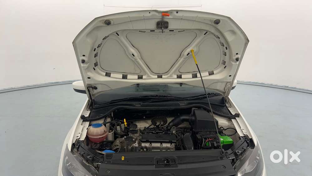 Volkswagen Polo Petrol Highline 1.2l, 2014, Petrol
