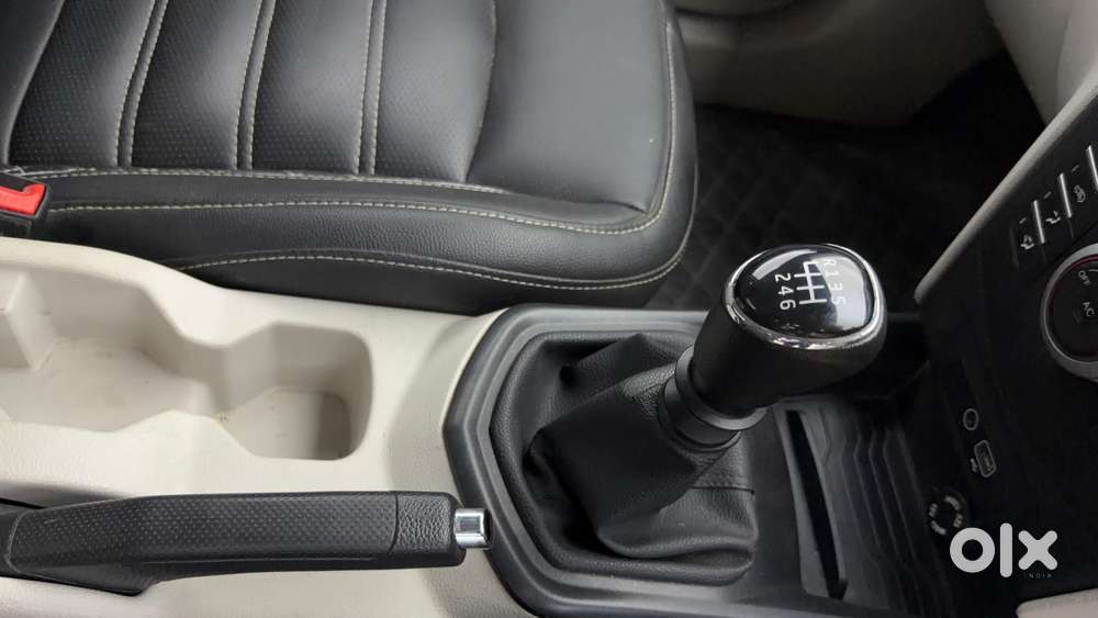 Mahindra Xuv300 W8 Diesel, 2023, Diesel