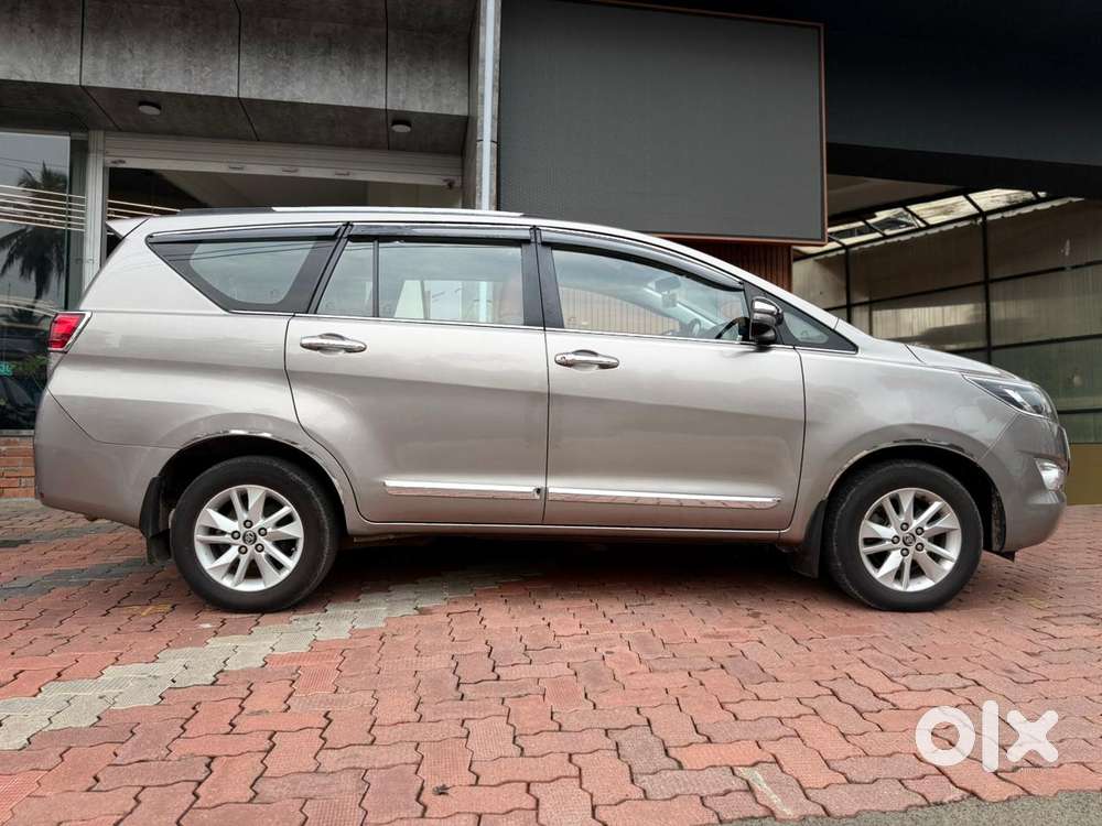 Toyota Innova Crysta 2.4 V, 2018, Diesel