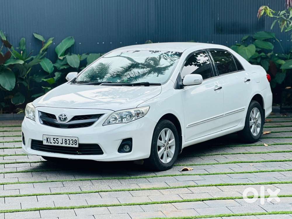 Toyota Corolla Altis 2011