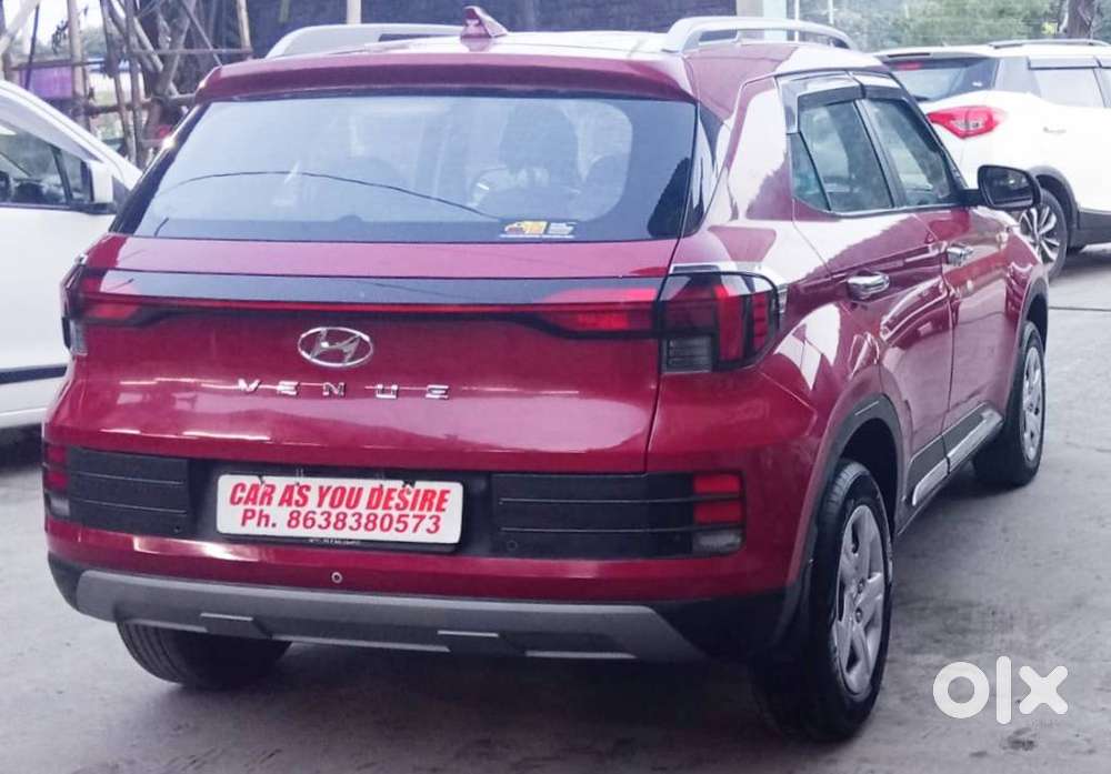 Hyundai Venue 1.2 S Plus, 2022, Petrol