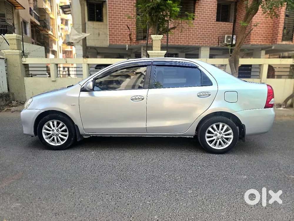 Toyota Etios 2010-2012 G, 2011, Petrol