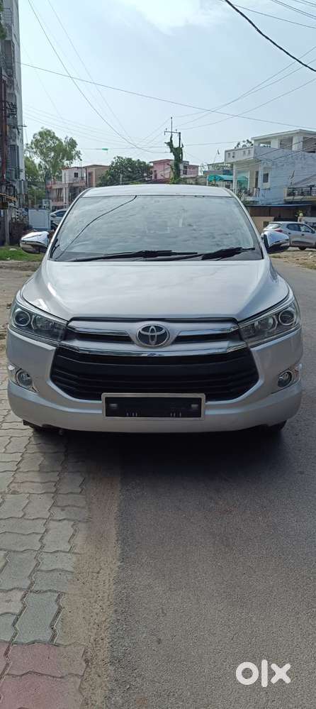 Toyota Innova Crysta 2.8z Automatic, 2017, Diesel