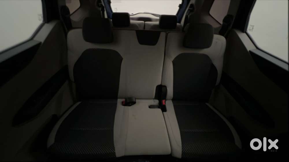 Renault Triber Rxz Easy-r Amt, 2022, Petrol