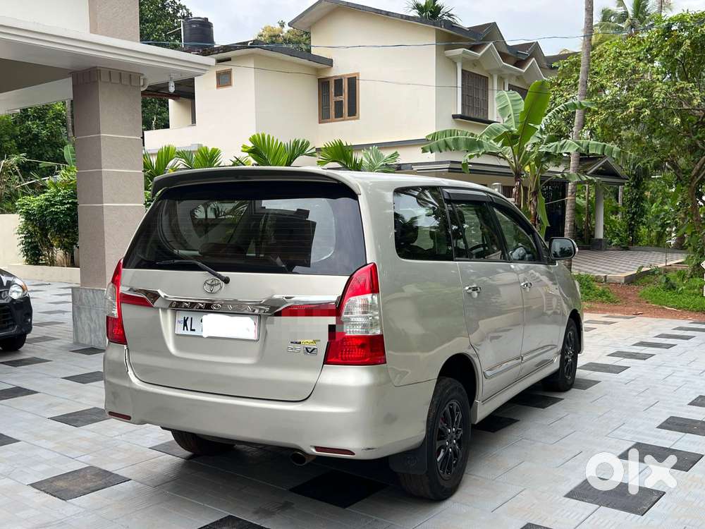 Toyota Innova 2.5 G (diesel) 7 Seater Bs Iv, 2014, Diesel