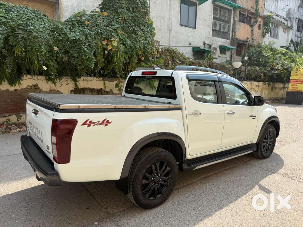 Isuzu D-max V-cross 4x4, 2025, Diesel