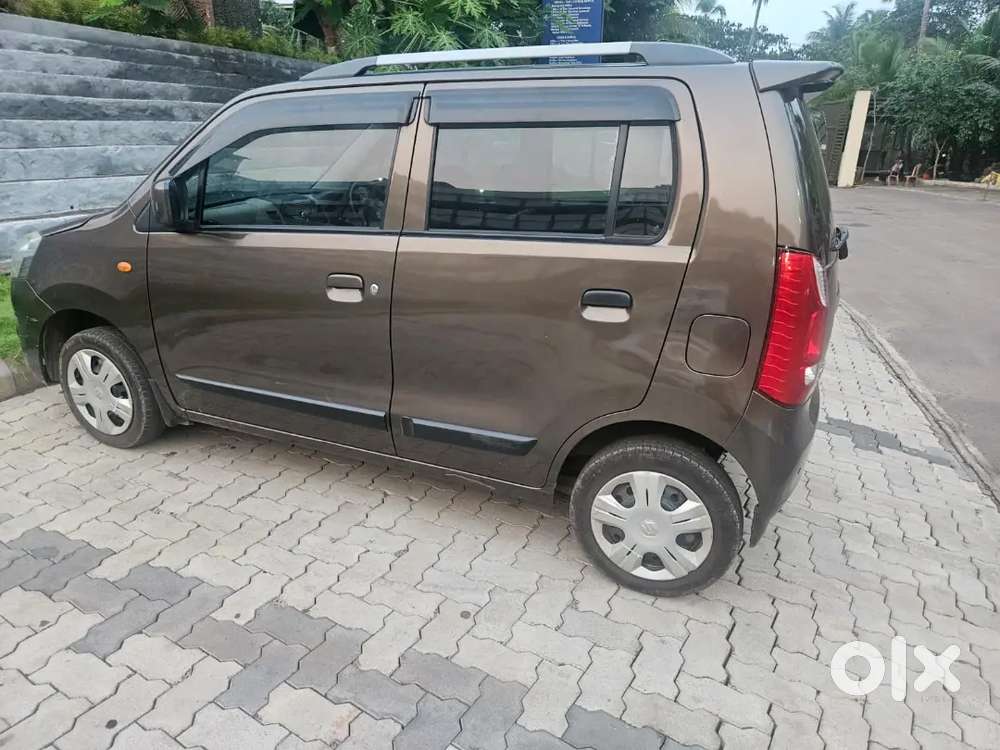 2018 Maruti Suzuki Wagon R Vxi Amt (automatic)  Company Service  Nea