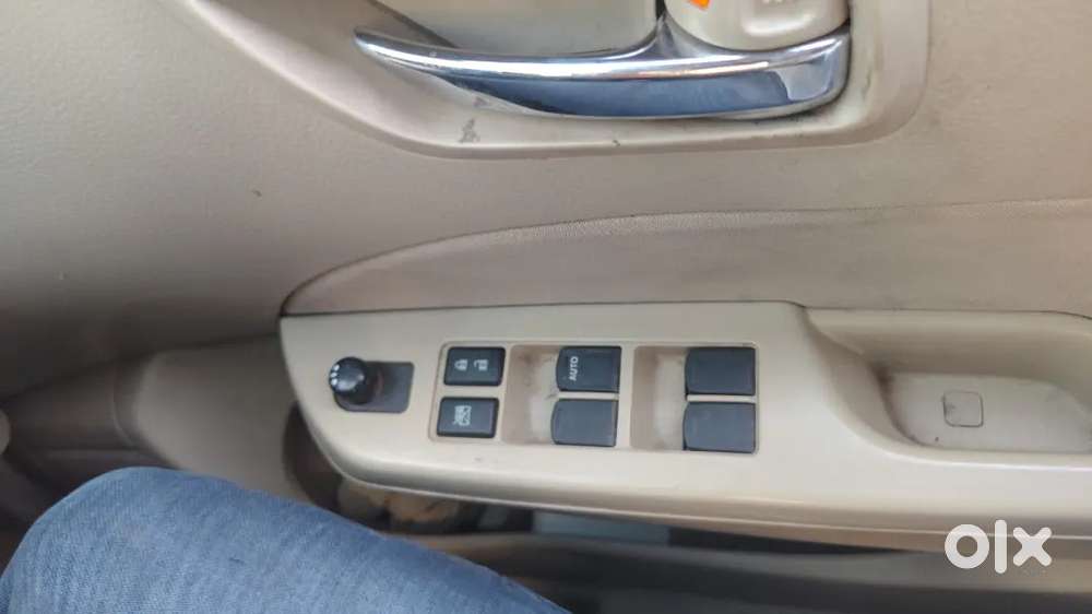 Maruti Suzuki Swift Dzire 2012 Cng & Hybrids Well Maintained