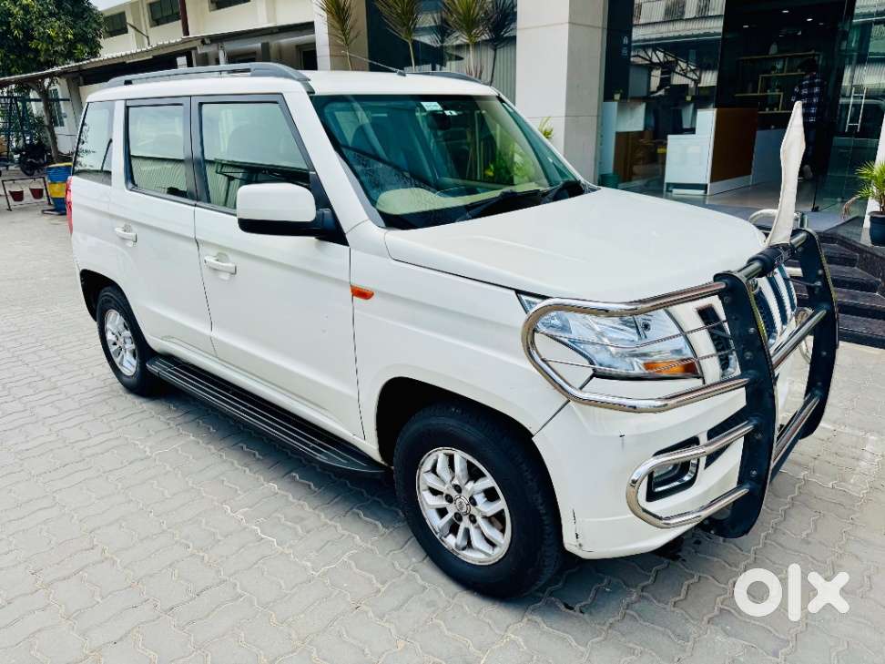 Mahindra Tuv 300 T8 Amt (automatic), 2016, Diesel