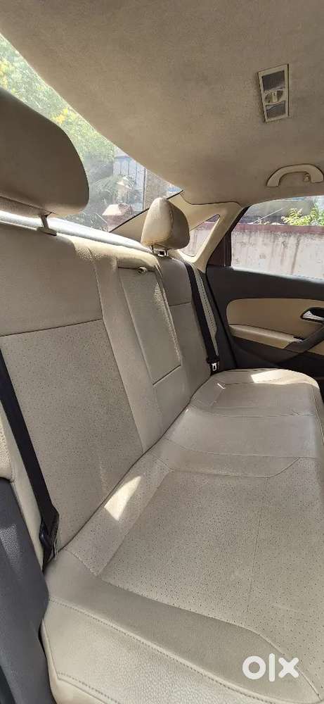 Volkswagen Vento Highline 2015