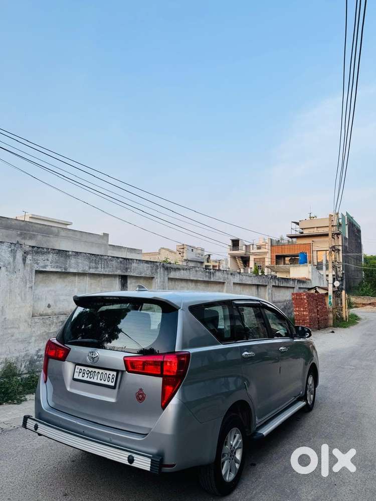 Toyota Innova Crysta 2.4 Gx Mt 8s, 2016, Diesel