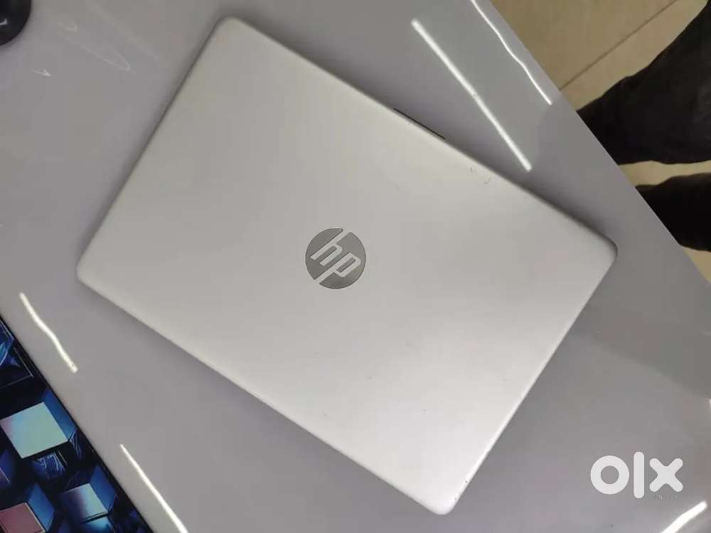 Hp ProBook 348 g7 ci5/10th gen 8/256 full silver