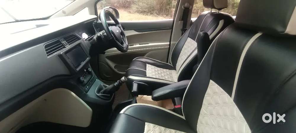 Mahindra Marazzo 2018