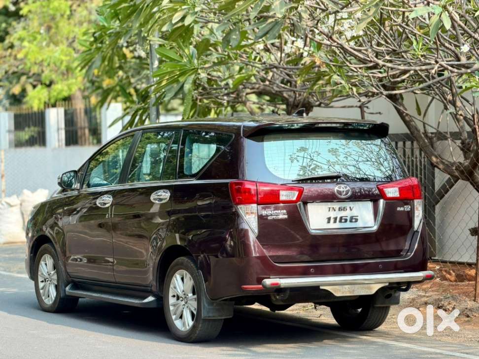 Toyota Innova Crysta 2.8z Automatic, 2016, Diesel