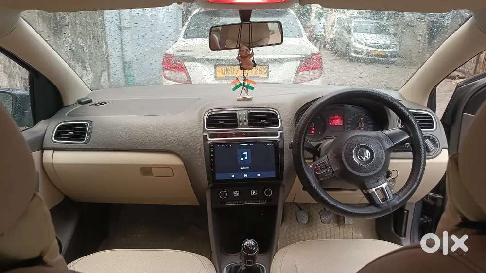 Volkswagen Vento  Highline 2013