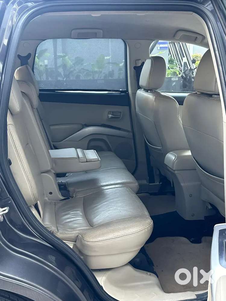 Mitsubishi Outlander 2010 Petrol