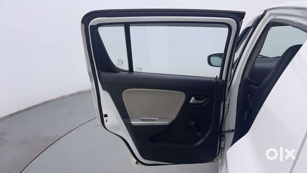 Maruti Suzuki Alto K10 1.0 Vxi Amt, 2016, Petrol